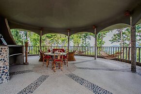 Atremaru Jungle Retreat