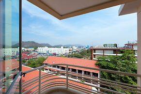 Baan Sanpleon Beachfront Condominium