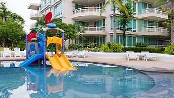 Baan Sanpleon Beachfront Condominium