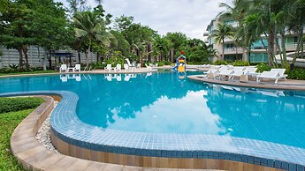 Baan Sanpleon Beachfront Condominium