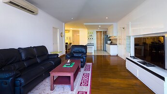 Baan Sanpleon Beachfront Condominium