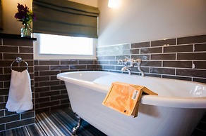 The White Hart, Overton