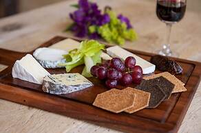 The White Hart, Overton