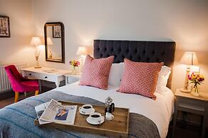 The White Hart, Overton