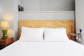 Live in Athens, Psyrri Central Apartments