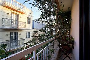 Live in Athens, Psyrri Central Apartments