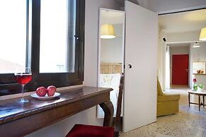 Live in Athens, Psyrri Central Apartments