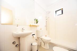 Live in Athens, Psyrri Central Apartments