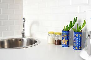 Live in Athens, Psyrri Central Apartments