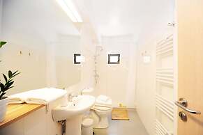 Live in Athens, Psyrri Central Apartments