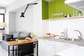 Live in Athens, Psyrri Central Apartments