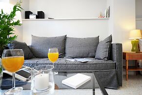 Live in Athens, Psyrri Central Apartments