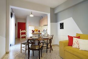 Live in Athens, Psyrri Central Apartments