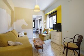 Live in Athens, Psyrri Central Apartments