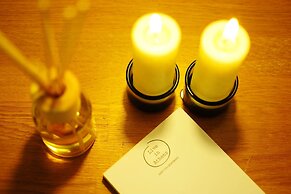 Live in Athens, Psyrri Central Apartments