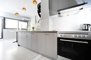 Live in Athens, Psyrri Central Apartments