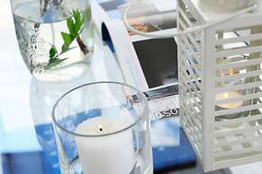 Live in Athens, Psyrri Central Apartments