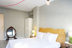 Live in Athens, Psyrri Central Apartments