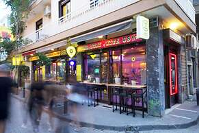 Live in Athens, Psyrri Central Apartments