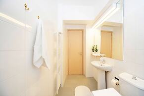 Live in Athens, Psyrri Central Apartments