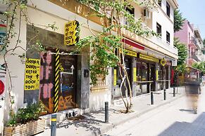 Live in Athens, Psyrri Central Apartments