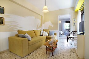 Live in Athens, Psyrri Central Apartments