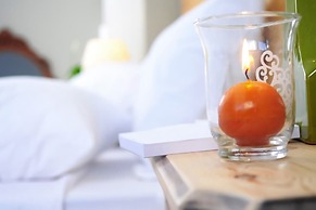 Live in Athens, Psyrri Central Apartments