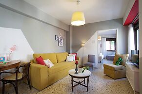 Live in Athens, Psyrri Central Apartments