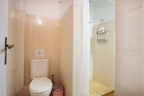 Live in Athens, Psyrri Central Apartments