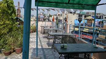 Lord Krishna Hotel Dx. Inn