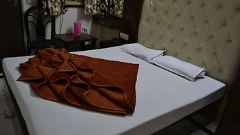 Lord Krishna Hotel Dx. Inn