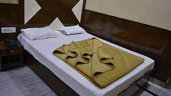 Lord Krishna Hotel Dx. Inn