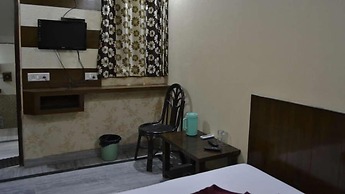 Lord Krishna Hotel Dx. Inn