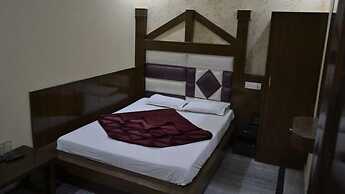 Lord Krishna Hotel Dx. Inn