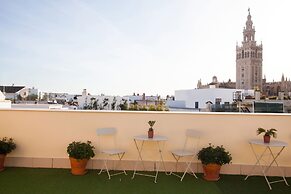 Guzman El Bueno Suites