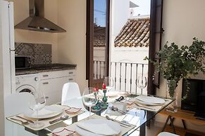 Guzman El Bueno Suites