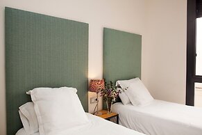 Guzman El Bueno Suites