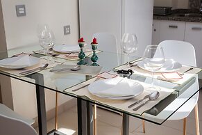 Guzman El Bueno Suites