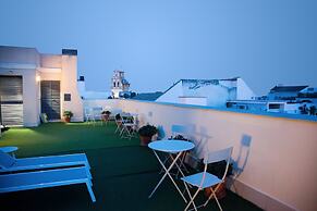 Guzman El Bueno Suites