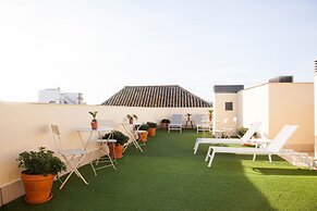 Guzman El Bueno Suites