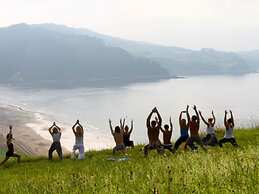Zarautz Beachside Surf Camp