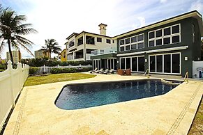 Luxury Oceanfront Estate