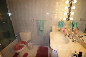 Luxury Oceanfront Estate