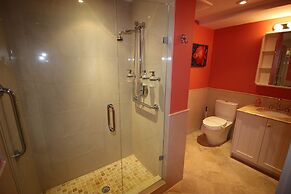 Luxury Oceanfront Estate