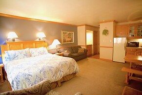 Settlement Courtyard Inn & Lavender Spa