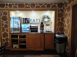 Settlement Courtyard Inn & Lavender Spa