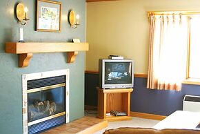 Settlement Courtyard Inn & Lavender Spa