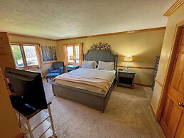 Settlement Courtyard Inn & Lavender Spa