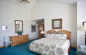 Settlement Courtyard Inn & Lavender Spa