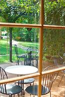 Settlement Courtyard Inn & Lavender Spa